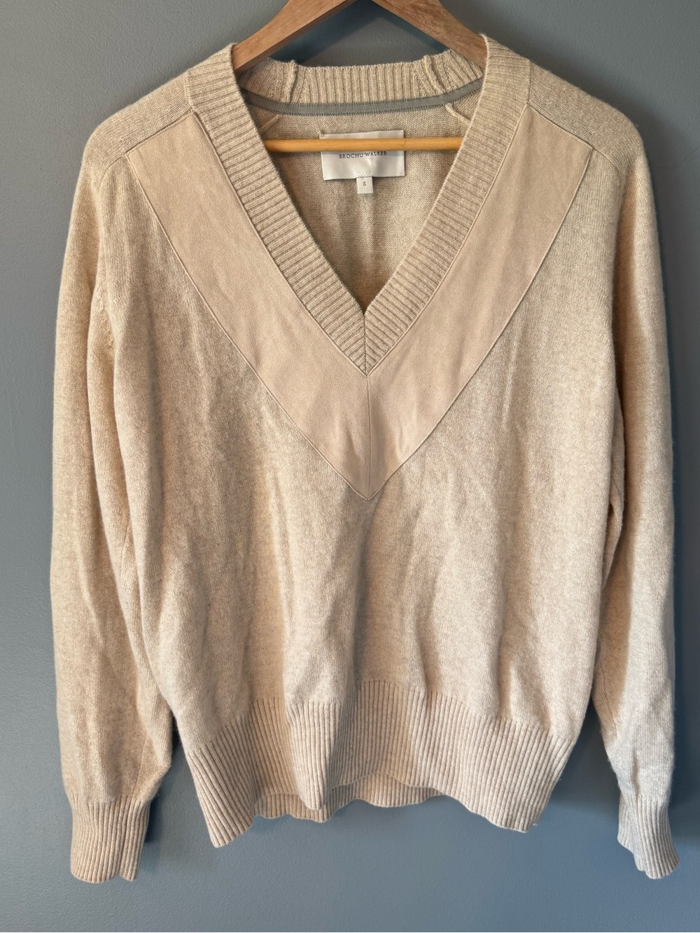 Brochu Walker Women's Cyra Vee Cashmere Pullover